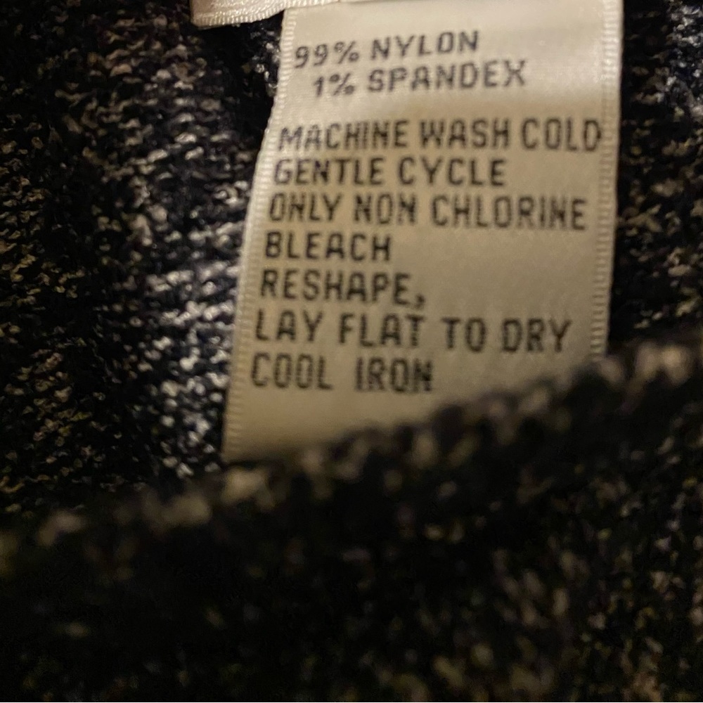 Talbots Woman crew neck sweater. SZ X - Picture 5 of 5
